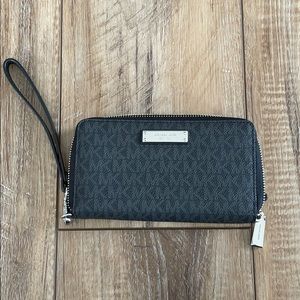 Authentic MK wallet/wristlet